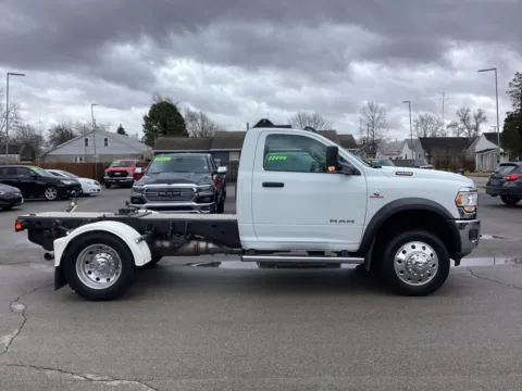More photos of 2019 Ram 5500HD Tradesman at Glass Capital CDJR, IN