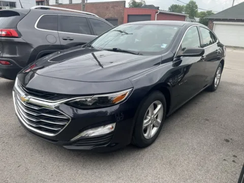 Gray 2022 Chevrolet Malibu LS for sale in Dunkirk, IN