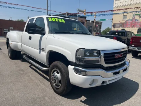 Another view of 2006 GMC Sierra 3500 SLE2 for sale in Dunkirk, IN at Glass Capital CDJR