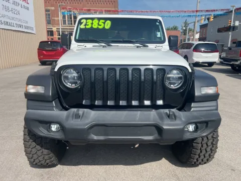 More photos of 2020 Jeep Wrangler Unlimited Willys at Glass Capital CDJR, IN