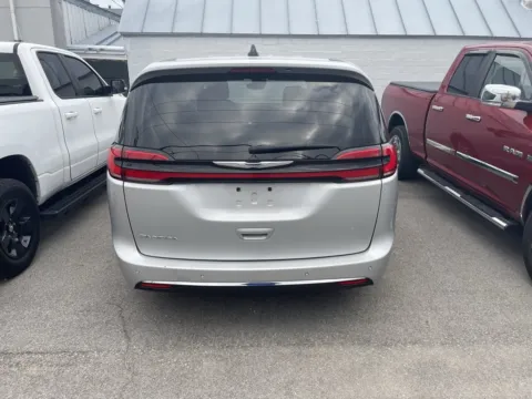 More photos of 2024 Chrysler Pacifica Touring L at Glass Capital CDJR, IN