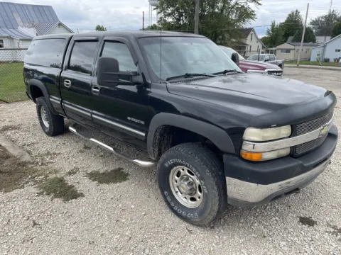 Another view of 2001 Chevrolet Silverado 2500HD LS for sale in Dunkirk, IN at Glass Capital CDJR