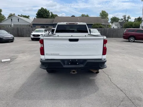 More photos of 2021 Chevrolet Silverado 2500HD Work Truck at Glass Capital CDJR, IN
