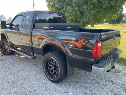 More photos of 2011 Ford F-250SD at Glass Capital CDJR, IN
