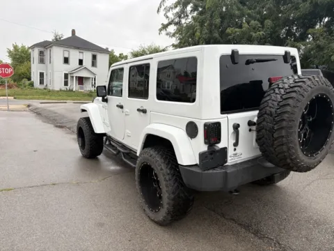 More photos of 2015 Jeep Wrangler Unlimited Rubicon at Glass Capital CDJR, IN