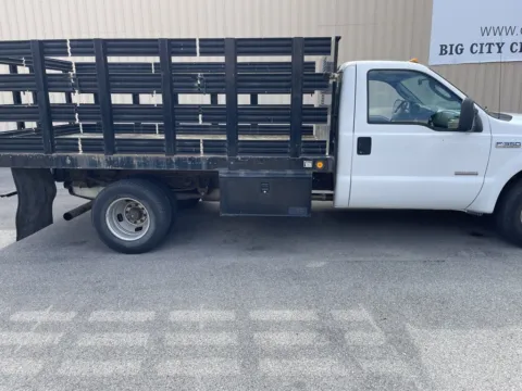Another view of 2006 Ford F-350SD for sale in Dunkirk, IN at Glass Capital CDJR