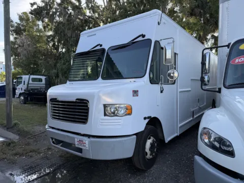 2017 FREIGHTLINER MT55 for sale in Sanford, FL