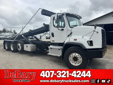 White 2015 Freightliner 108 SD for sale in Sanford, FL