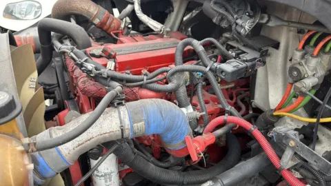 More photos of 2016 International DuraStar 4300 at DeBary Truck Sales, FL