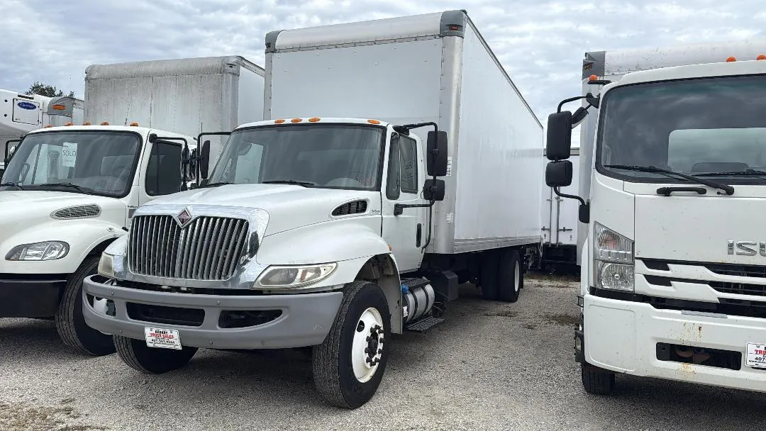 2016 International DuraStar 4300 for sale in Sanford, FL