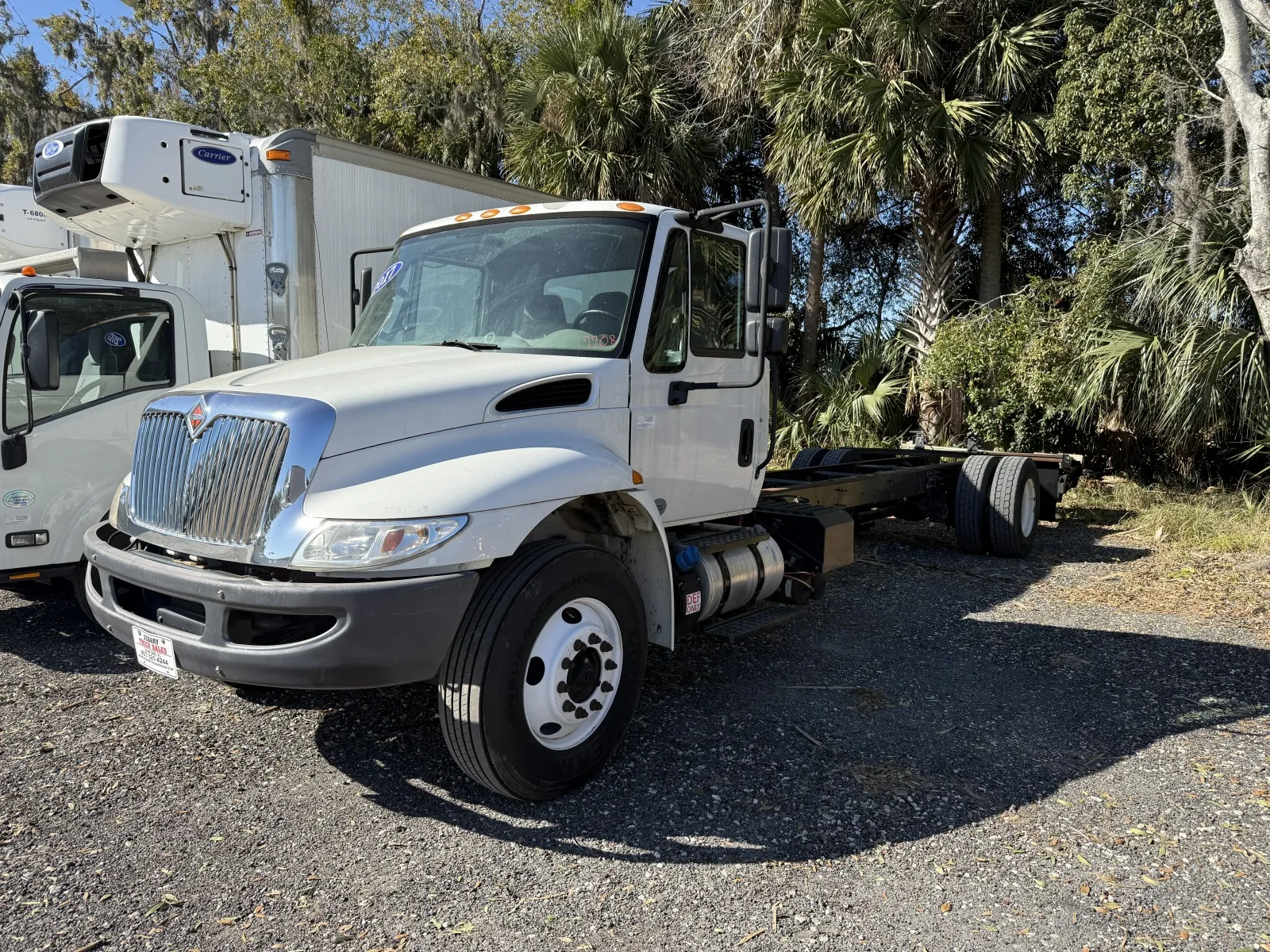 White 2017 International DuraStar 4300 for sale in Sanford, FL