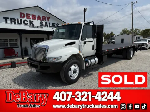 White 2017 International DuraStar 4300 for sale in Sanford, FL