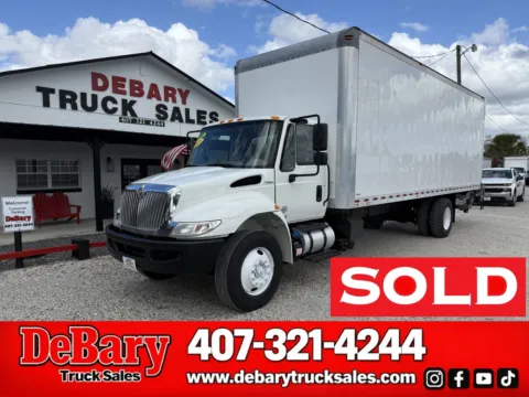 White 2018 International DuraStar 4300 for sale in Sanford, FL