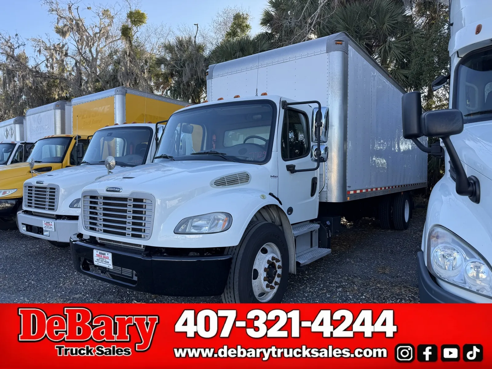 White 2018 Freightliner M2 106 for sale in Sanford, FL