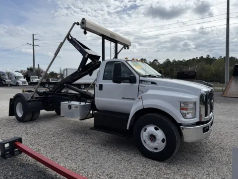 More photos of 2022 Ford F-750 Super Duty at DeBary Truck Sales, FL