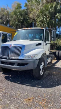 2019 International DuraStar 4300 for sale in Sanford, FL