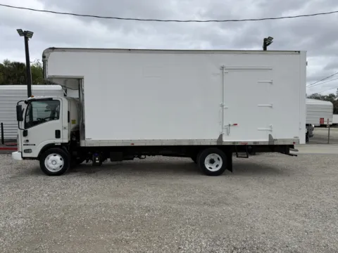 More photos of 2020 Isuzu NRR at DeBary Truck Sales, FL