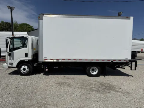 More photos of 2019 Chevrolet 4500 at DeBary Truck Sales, FL