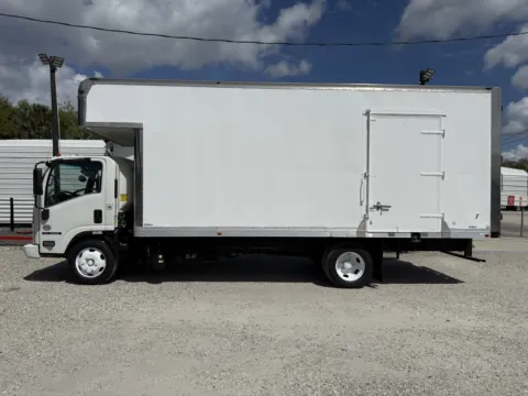 More photos of 2020 Isuzu NRR at DeBary Truck Sales, FL