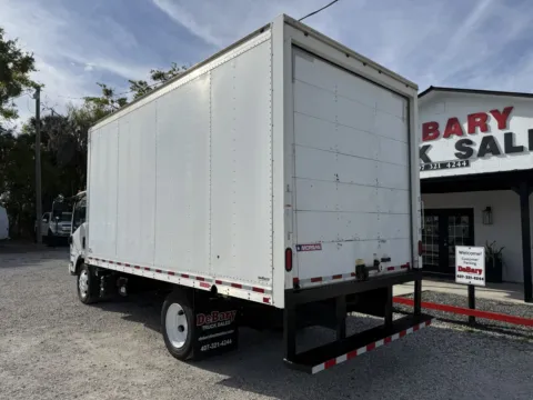 More photos of 2019 Isuzu NRR at DeBary Truck Sales, FL