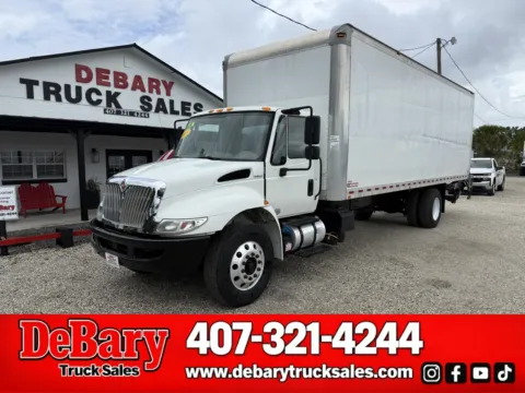 White 2018 International DuraStar 4300 for sale in Sanford, FL