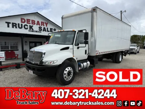White 2018 International DuraStar 4300 for sale in Sanford, FL