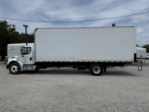 More photos of 2018 Freightliner M2 106 at DeBary Truck Sales, FL