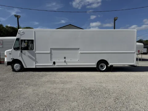 More photos of 2017 Freightliner MT55 Chassis at DeBary Truck Sales, FL
