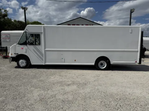 More photos of 2018 Freightliner MT45 Chassis at DeBary Truck Sales, FL