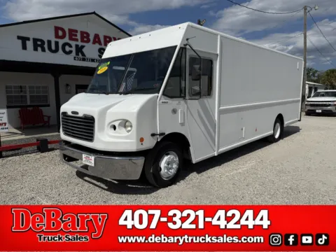 White 2018 Freightliner MT45 Chassis for sale in Sanford, FL