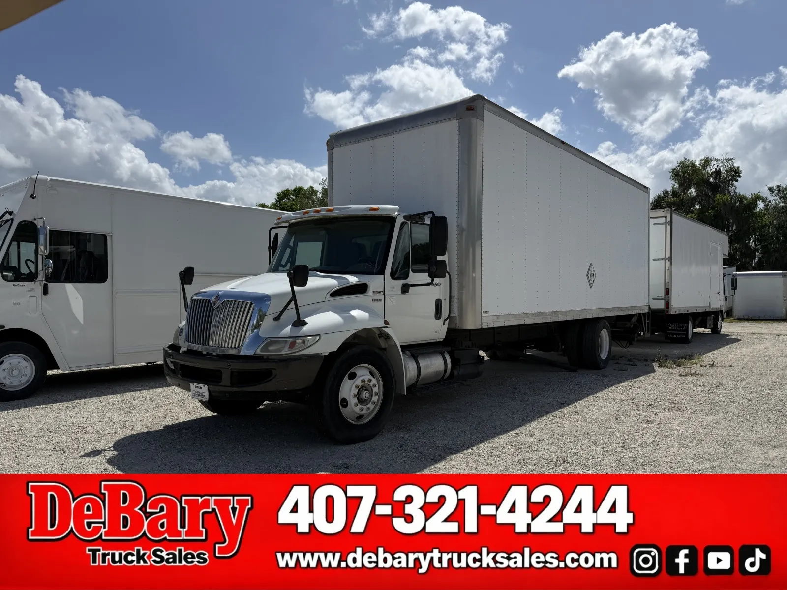 White 2012 International DuraStar 4300 for sale in Sanford, FL