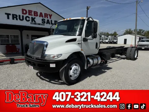 White 2020 International MV607 for sale in Sanford, FL