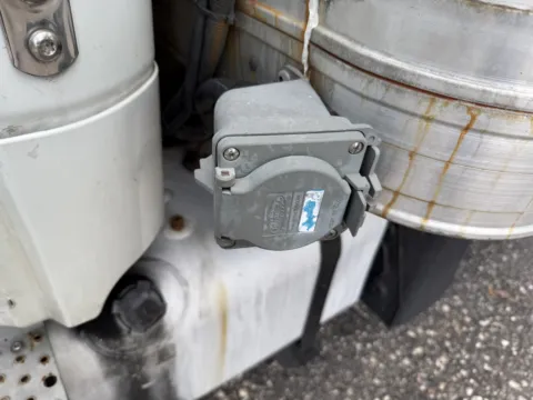 More photos of 2019 Freightliner M2 106 at DeBary Truck Sales, FL