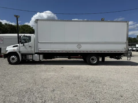 More photos of 2018 Hino 268 at DeBary Truck Sales, FL