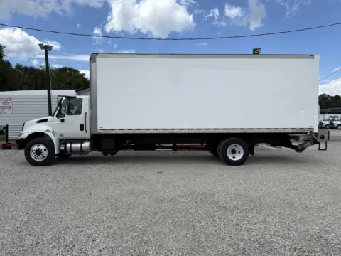 More photos of 2017 International DuraStar 4300 at DeBary Truck Sales, FL
