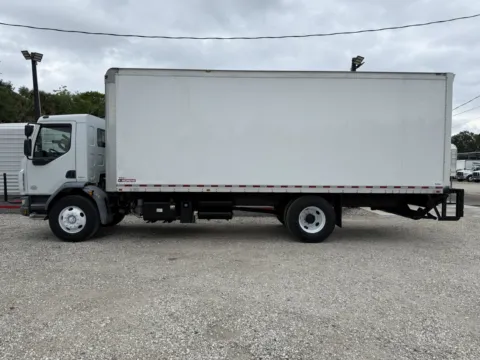 More photos of 2017 Kenworth K270 at DeBary Truck Sales, FL