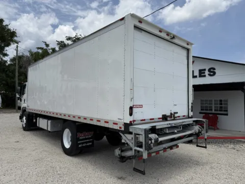 More photos of 2019 Isuzu FTR at DeBary Truck Sales, FL