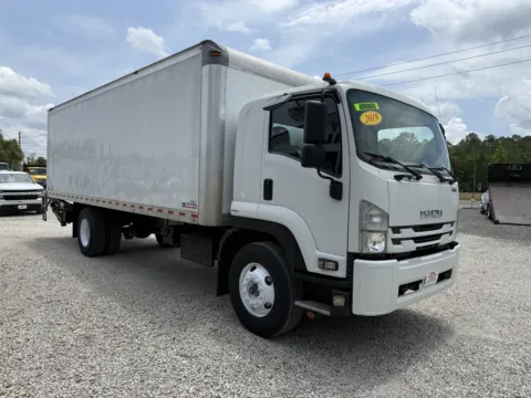 More photos of 2019 Isuzu FTR at DeBary Truck Sales, FL