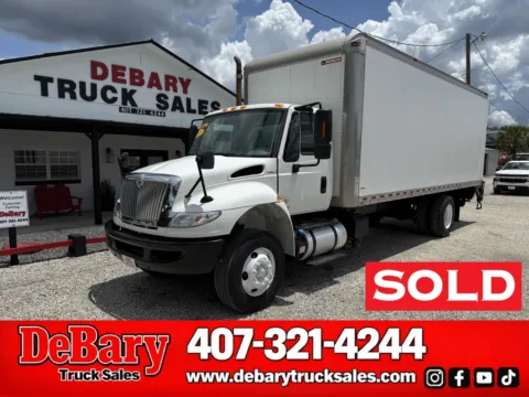 White 2019 International DuraStar 4300 for sale in Sanford, FL