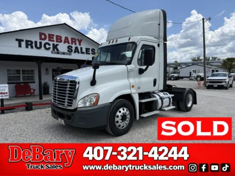 White 2018 Freightliner Cascadia for sale in Sanford, FL