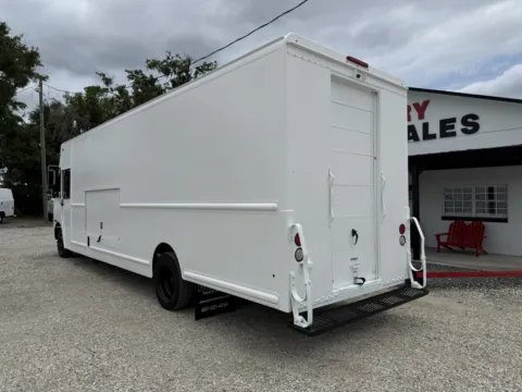 More photos of 2017 Freightliner MT55 Chassis at DeBary Truck Sales, FL