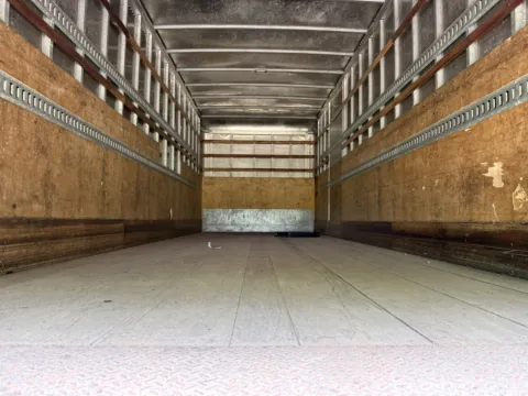 More photos of 2018 MORGAN DRY VAN BODY at DeBary Truck Sales, FL