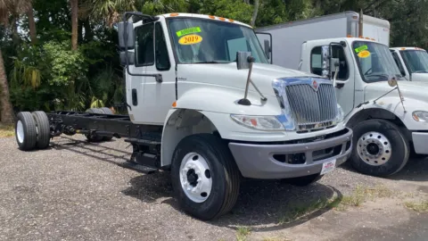 White 2019 International DuraStar 4300 for sale in Sanford, FL