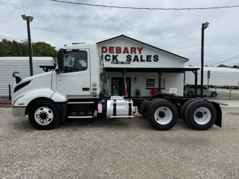More photos of 2019 Volvo VNL at DeBary Truck Sales, FL