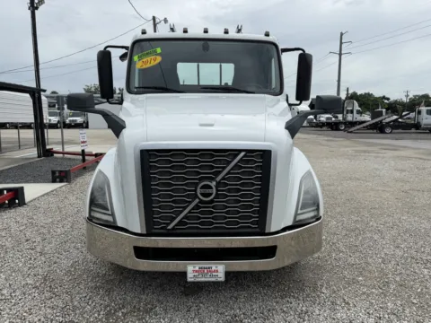 Photos of 2019 Volvo VNL for sale in Sanford, FL at DeBary Truck Sales