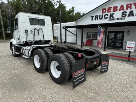 More photos of 2019 Volvo VNL at DeBary Truck Sales, FL