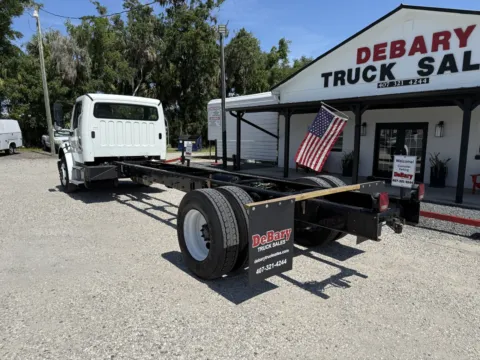 More photos of 2021 Freightliner M2 106 at DeBary Truck Sales, FL