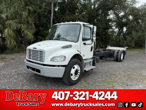 White 2021 Freightliner M2 106 for sale in Sanford, FL
