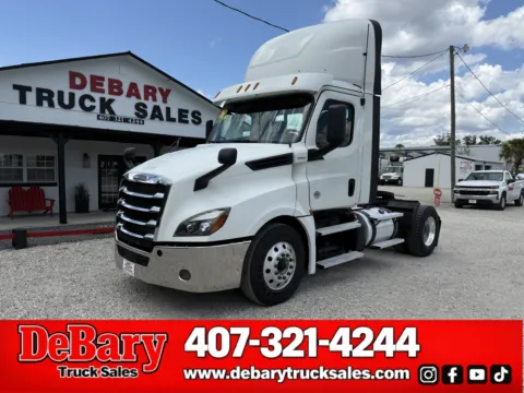 White 2019 Freightliner Cascadia for sale in Sanford, FL
