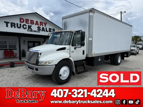 White 2006 International DuraStar 4300 for sale in Sanford, FL